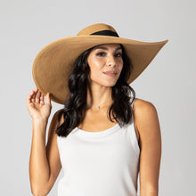 Load image into Gallery viewer, San Diego Hat Company The Glam Floppy
