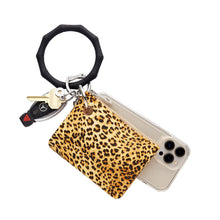 Load image into Gallery viewer, Oventure Big O® Key Ring - Back in Black Bamboo - Silicone
