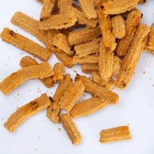Load image into Gallery viewer, Lizzie&#39;s Cheese Straws - Classic Cheddar
